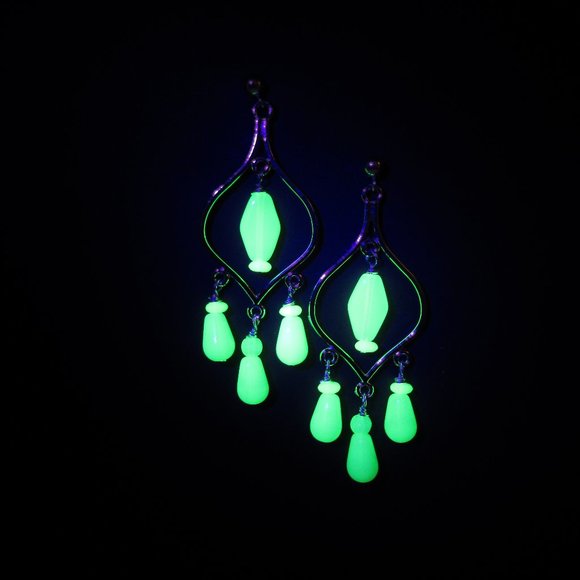 Uranium Glass bead chandelier earrings - Picture 9 of 11